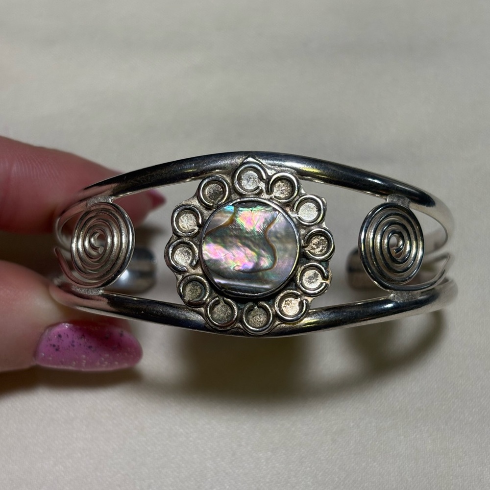 Vintage Iridescent Abalone Shell Alpaca Silver Festival Cuff Bracelet - Picture 3 of 8